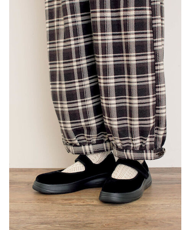 ベロアストラップスニーカー