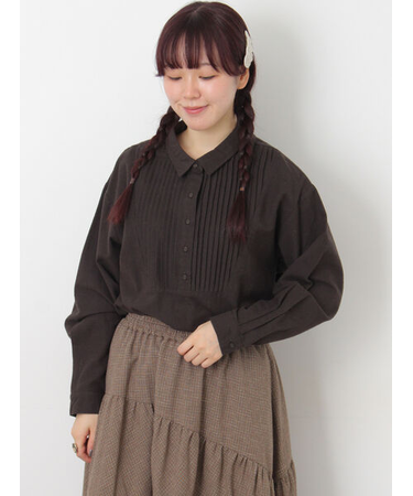 切替ピンタックブラウス