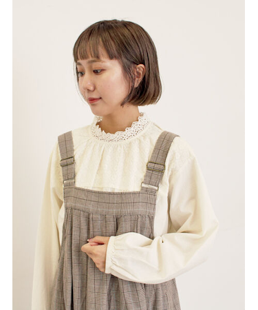 オーバーレース切替ブラウス