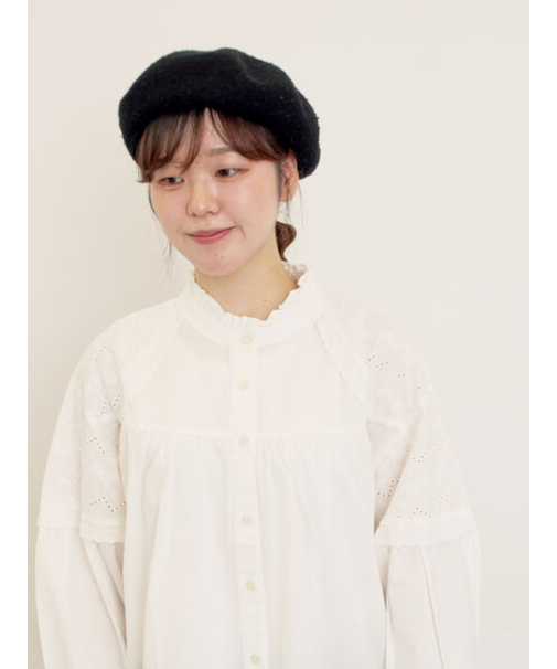 ボレロ風刺繍ブラウス