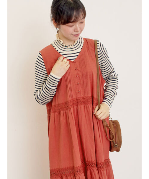 【マシンウォッシャブル】リブフリルタートルネックニット