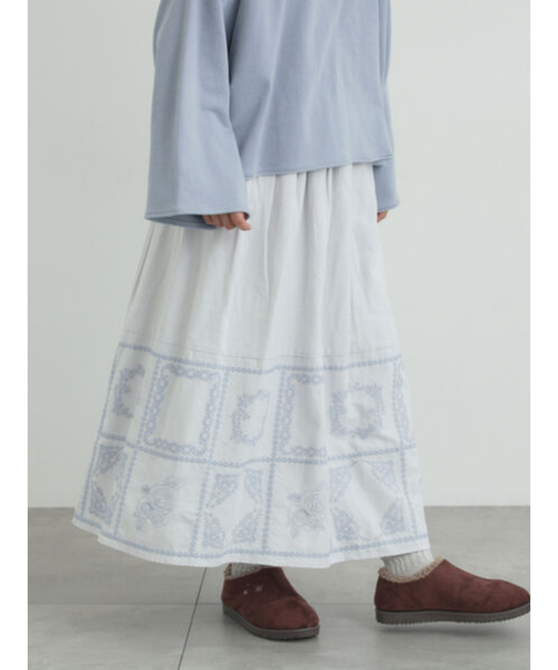 裾モチーフ刺繍ギャザースカート