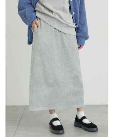 カットコーデュロイナロースカート