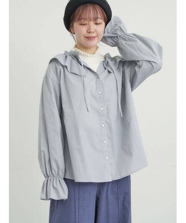 フリル襟ブラウス
