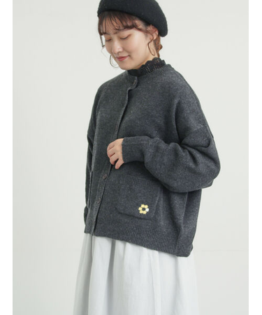 花刺繍入りカーディガン