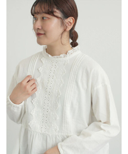 前立てレース切替ブラウス