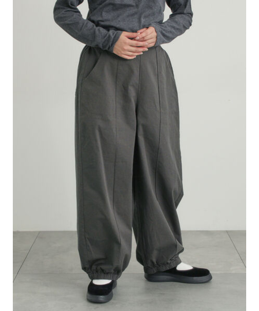 【M/Lサイズ】センターピンタック裾ギャザーパンツ