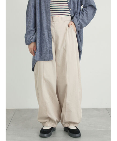 【M/Lサイズ】センターピンタック裾ギャザーパンツ