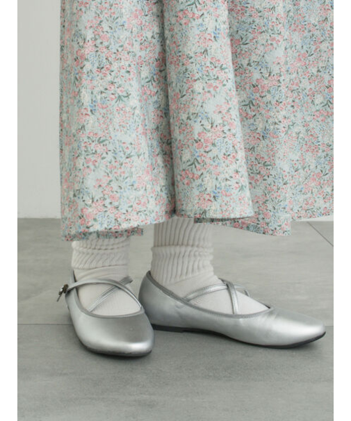 クロスストラップバレエシューズ