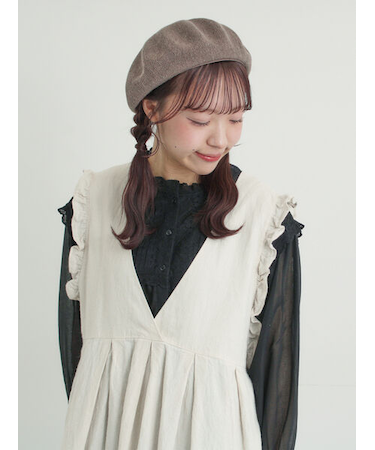 裾フリルティアードレースブラウス