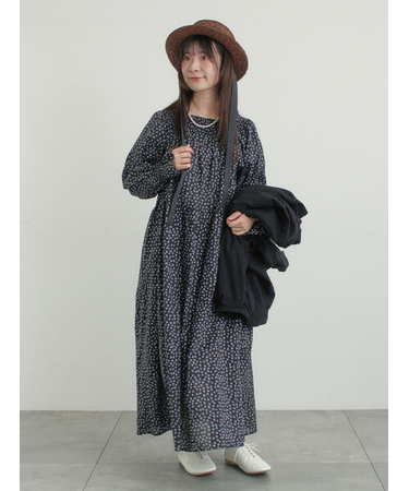 花柄シャーリングワンピース