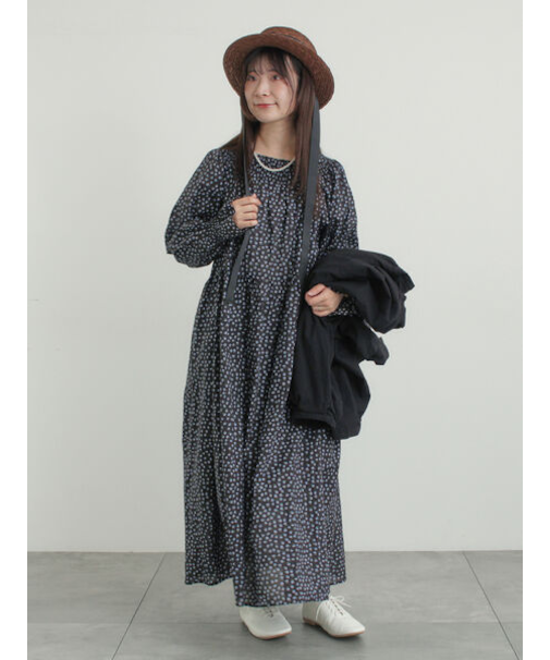 花柄シャーリングワンピース