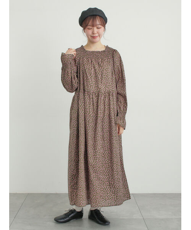 花柄シャーリングワンピース