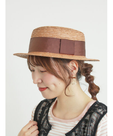 リボン付きカンカン帽