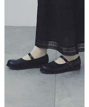 メダリオンストラップシューズ
