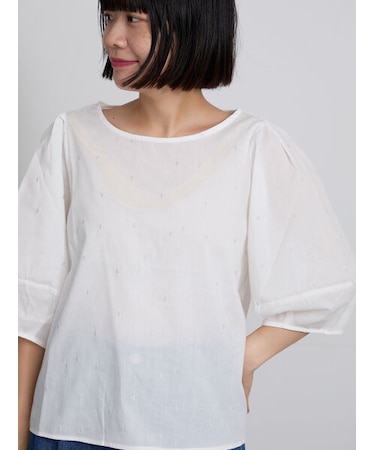 ◇【イージーケア】ドットラメ刺繍ブラウス