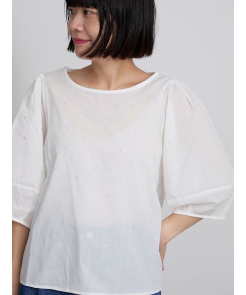 ◇【イージーケア】ドットラメ刺繍ブラウス