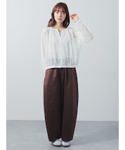 チュール刺繍ギャザーブラウス