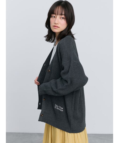 ポイント刺繍Vネックカーディガン