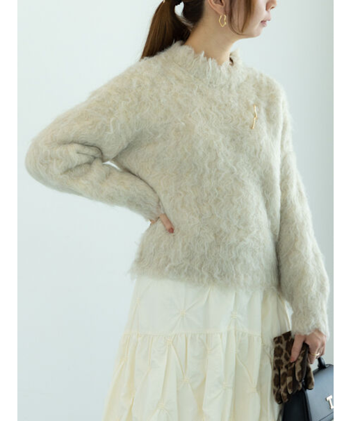 ブラッシュドヤーンニット