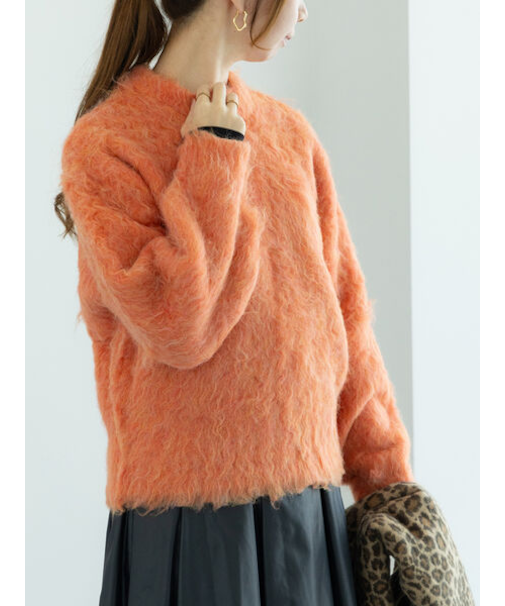 ブラッシュドヤーンニット