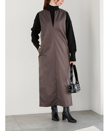 ナイロンスキッパージャンスカ