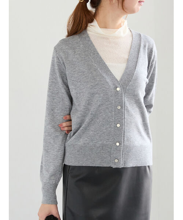 Vネックカーディガン