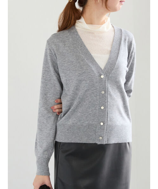Vネックカーディガン