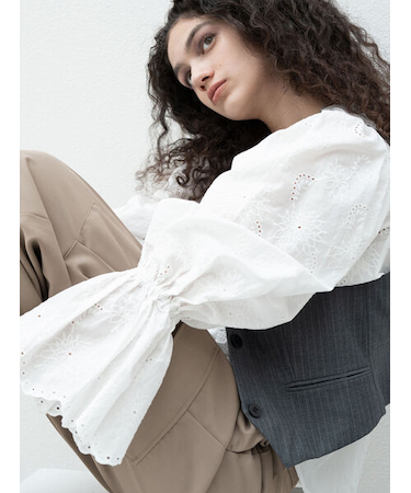 コットンエンブロイダリーブラウス《2025spring catalog item》