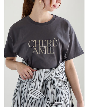 ロゴプリントTシャツ