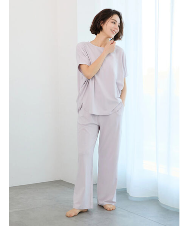 【Essentials】ワンポイント刺繍ストレートイージーパンツ