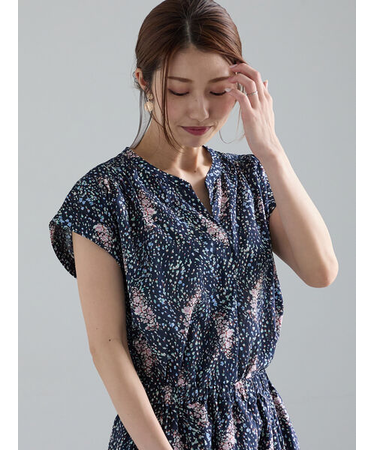 フラワーアソートプリントブラウス（セットアップ可）