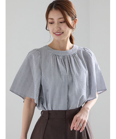 シアサッカーフレアスリーブブラウス