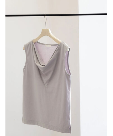 ドレープネックノースリーブトップス