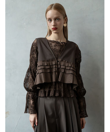【Atelier plie】プリーツティアードジレ《2025Autumn catalog item》