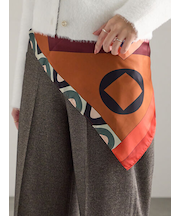 幾何柄スカーフ