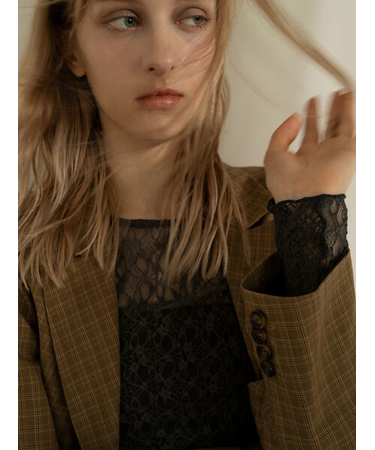 パッチワークレースクルーネックTOPS《2025Autumn catalog vol.2 item》