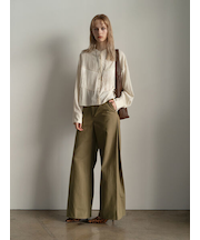 サイドタックデザインパンツ《2025Autumn catalog vol.2 item》