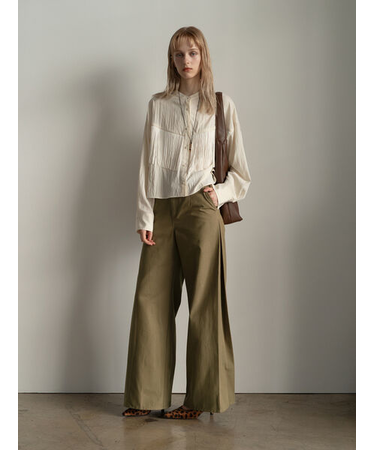 サイドタックデザインパンツ《2025Autumn catalog vol.2 item》