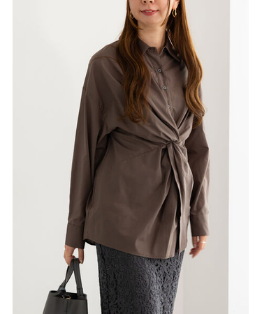 ツイストデザインシャツ《2025Autumn catalog vol.2 item》