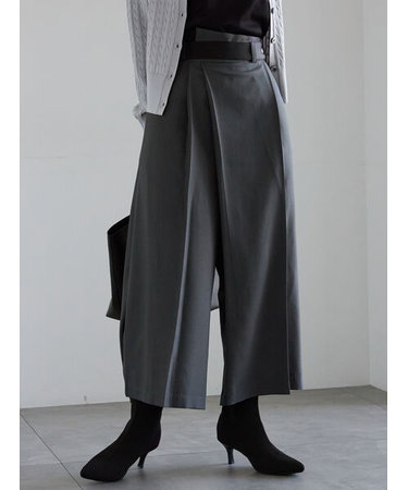 アシメクロップドパンツ