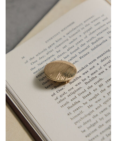 ラフサークルブローチ