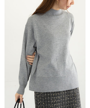 バックスリットスタンドネックプルオーバー