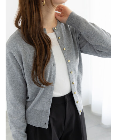 メタルスクエア釦クルーネックカーディガン