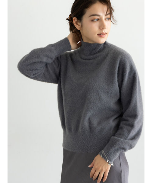 【宮本茉由着用】ハイネックフェザーニット