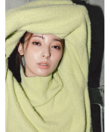 【宮本茉由着用】ハイネックフェザーニット