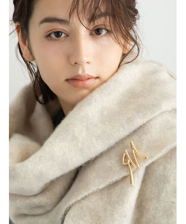 イニシャルブローチM