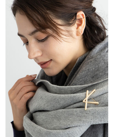 イニシャルブローチK