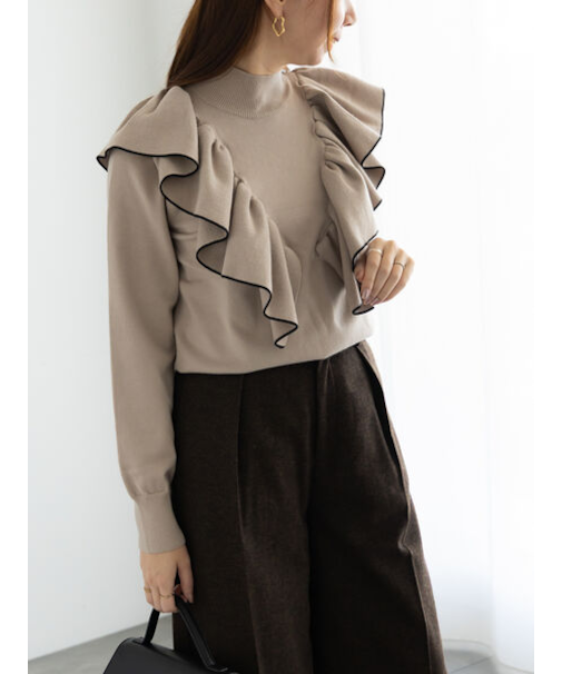 ラッフルフリルニット