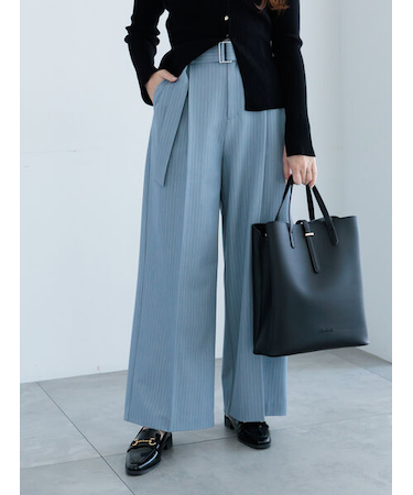 ピンストライプタックワイドパンツ